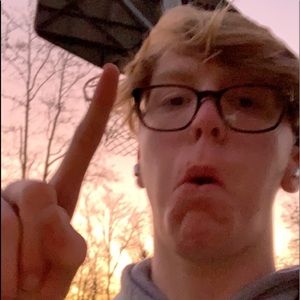 Meet your Posher, Hogan